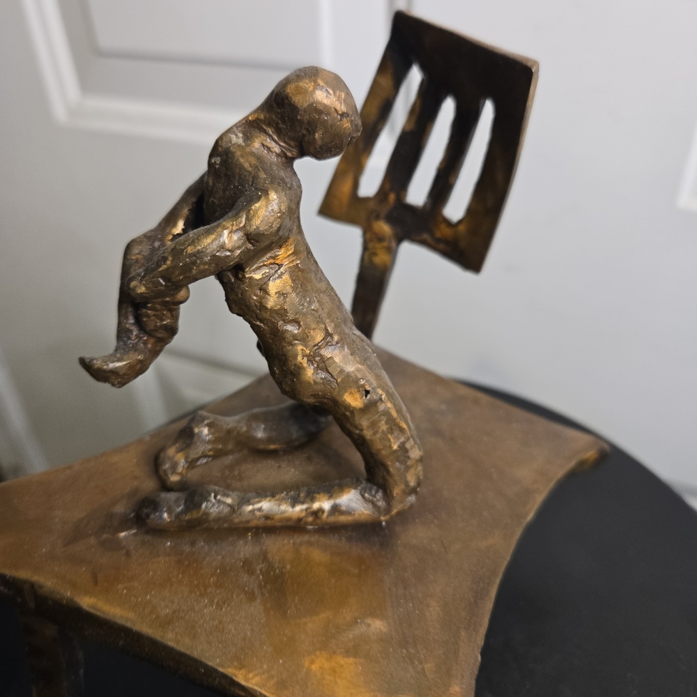 Original Bronze Abstract Brutalist Mid Century Modern Kneeling Figure Sculpture - Picture 3 of 12